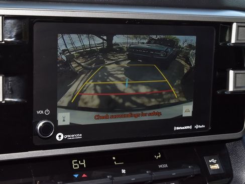 Used 2022 Toyota Tundra SR5 w/ Convenience Package image 28