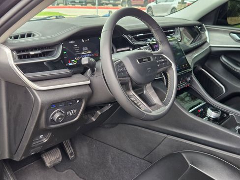 Used 2024 Jeep Grand Cherokee Limited 4xe AWD/4WD image 10