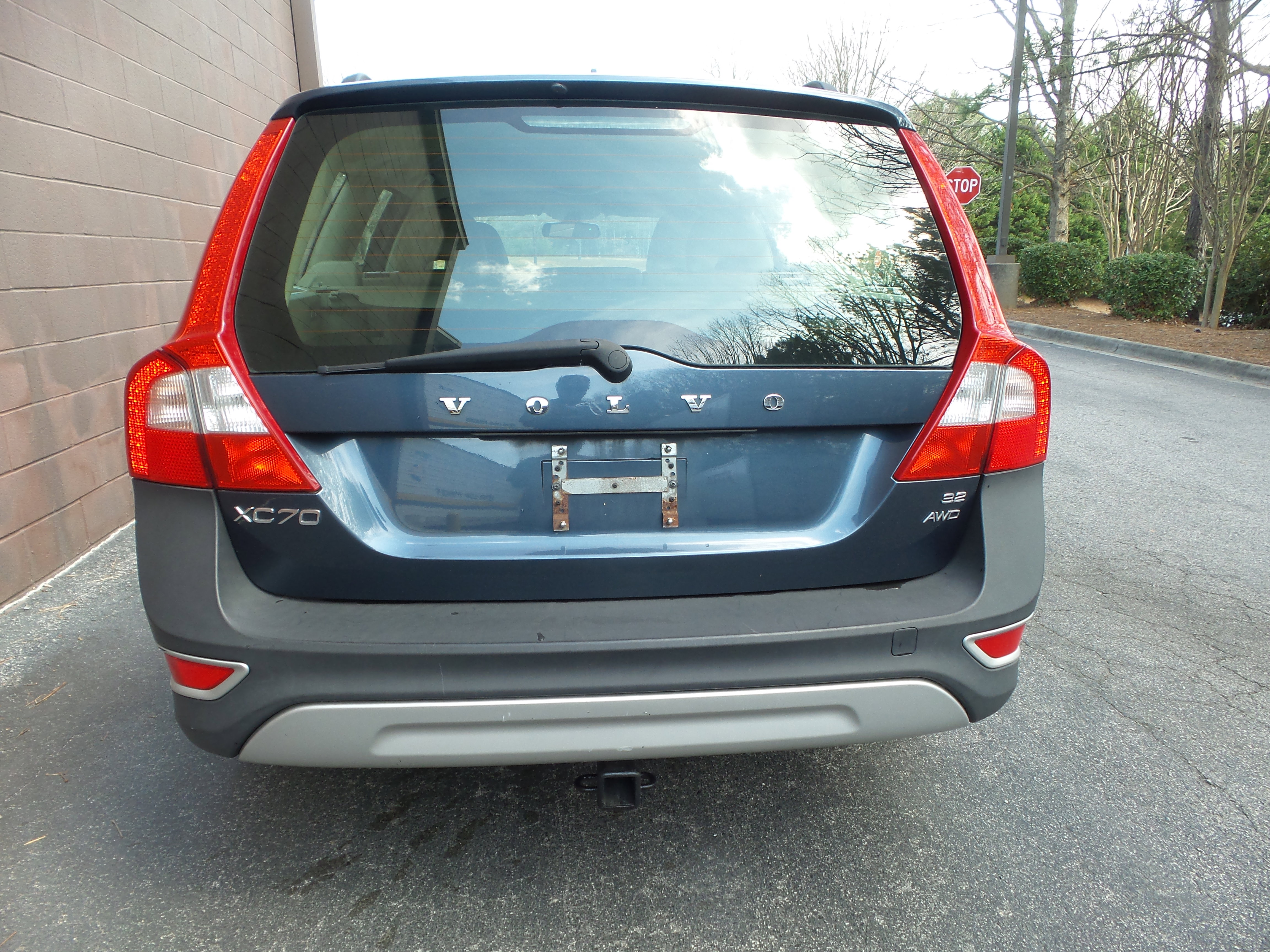 Used 2009 Volvo XC70 3.2 AWD/4WD image 2