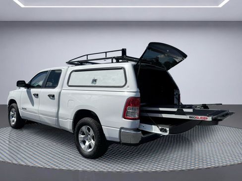 Used 2024 RAM 1500 Big Horn AWD/4WD image 9