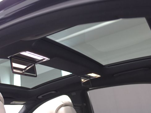 Used 2018 Mercedes-Benz S 560 Sedan image 75