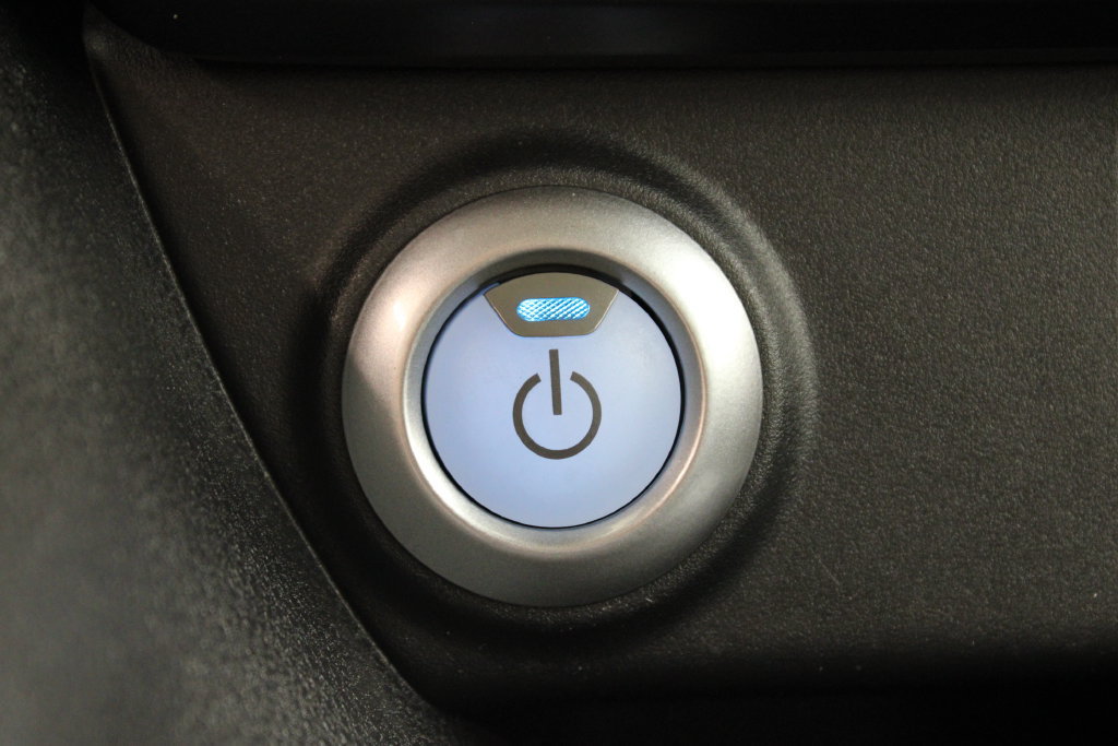 Used 2025 Nissan Leaf S FWD image 12