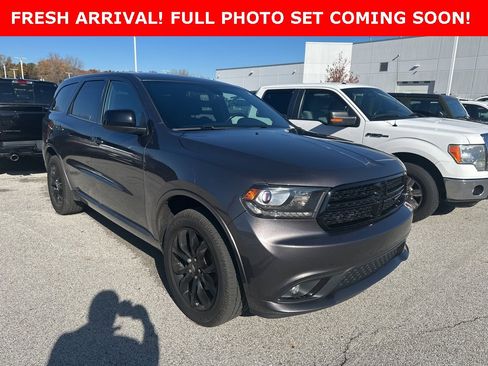 Used 2020 Dodge Durango SXT image 2