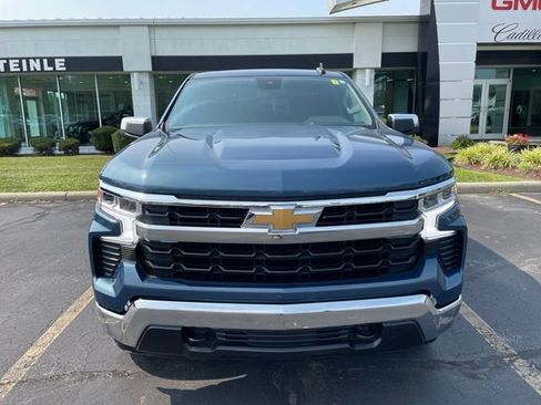 Used 2024 Chevrolet Silverado 1500 LT AWD/4WD image 2