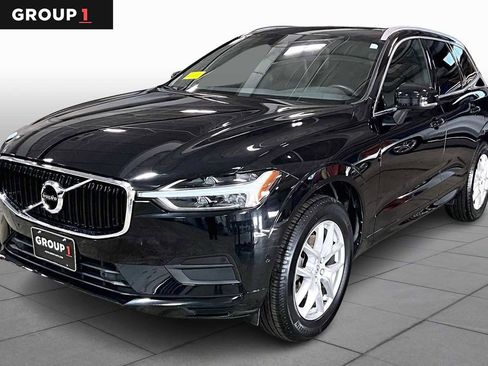 Used 2019 Volvo XC60 T5 Momentum w/ Premium Package image 1