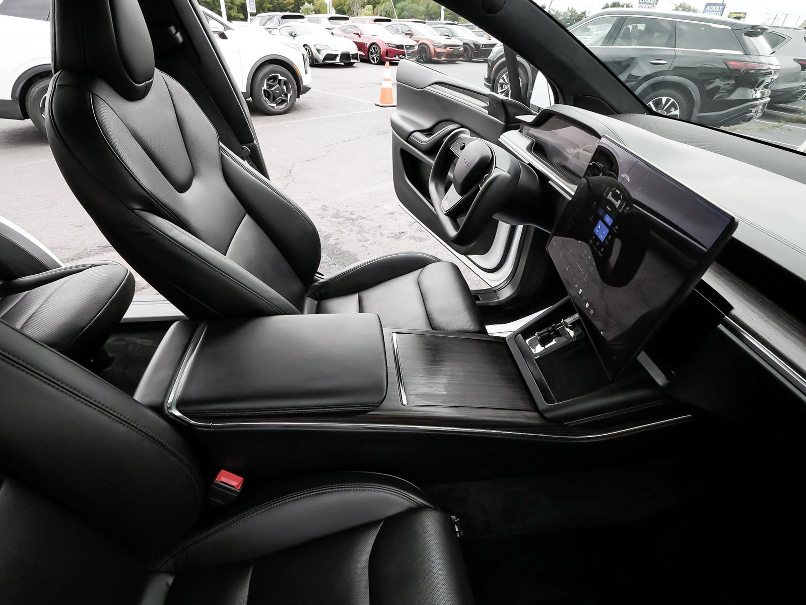 Used 2023 Tesla Model X AWD/4WD image 42