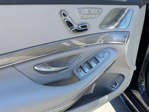 Used 2016 Mercedes-Benz S 550 Sedan image 13