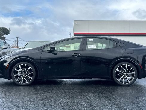New 2026 Toyota Prius Plug-In Hybrid image 6