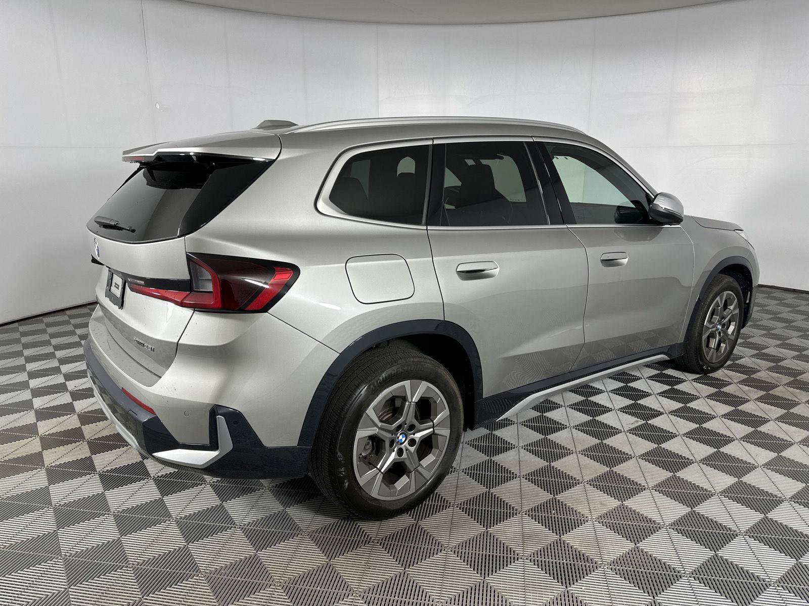 Used 2023 BMW X1 xDrive28i w/ Convenience Package AWD/4WD image 27