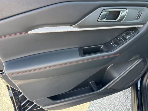 New 2026 Ford Explorer ST-Line image 33