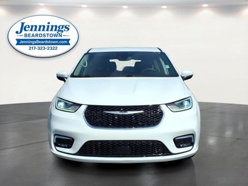 Used 2023 Chrysler Pacifica Touring-L FWD image 26
