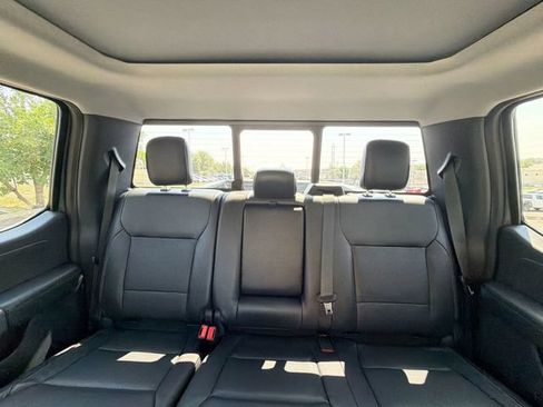 Used 2023 Ford F250 Lariat w/ Black Appearance Package AWD/4WD image 15