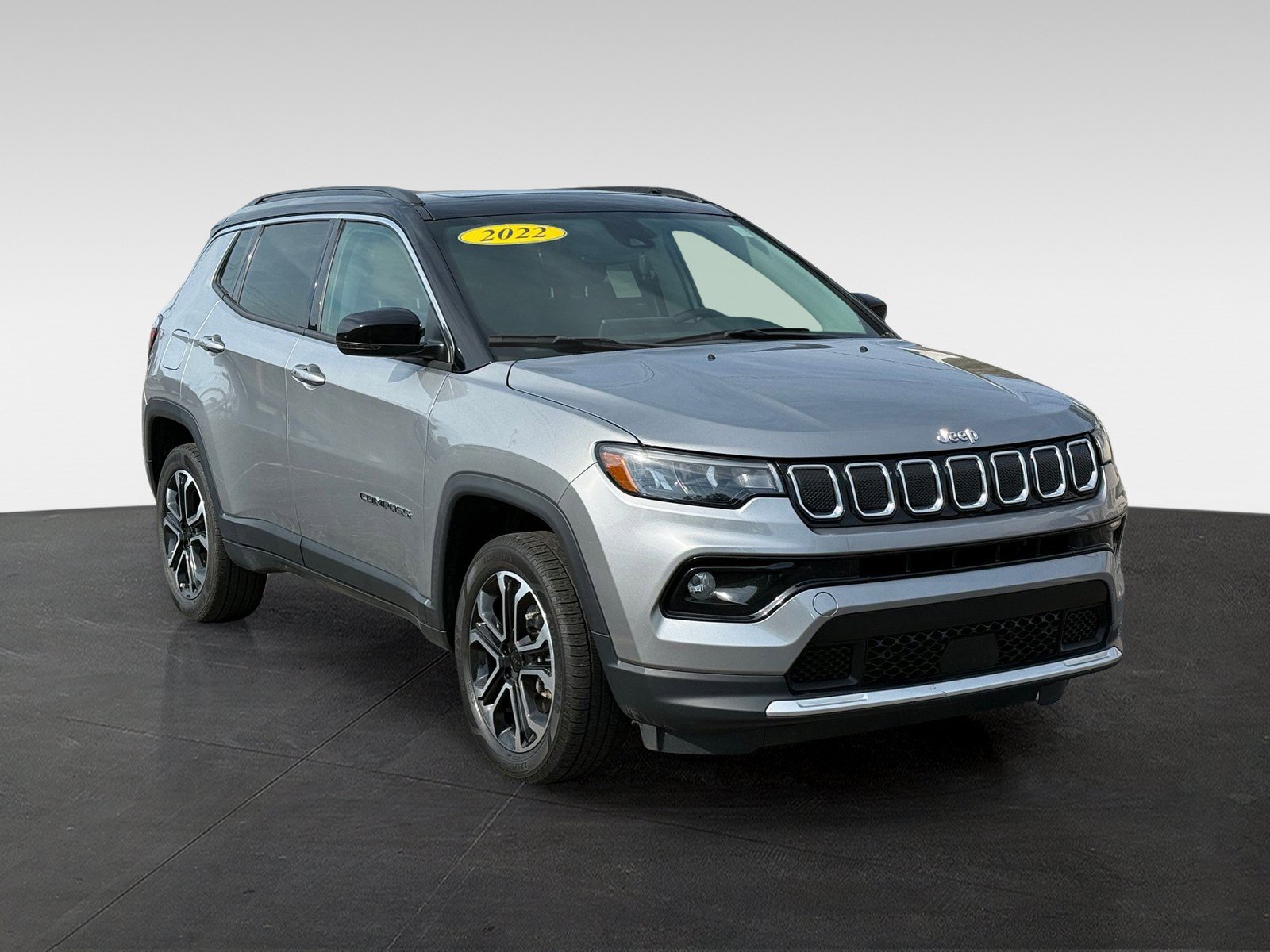 Used 2022 Jeep Compass Limited w/ Sun and Sound Group AWD/4WD image 3