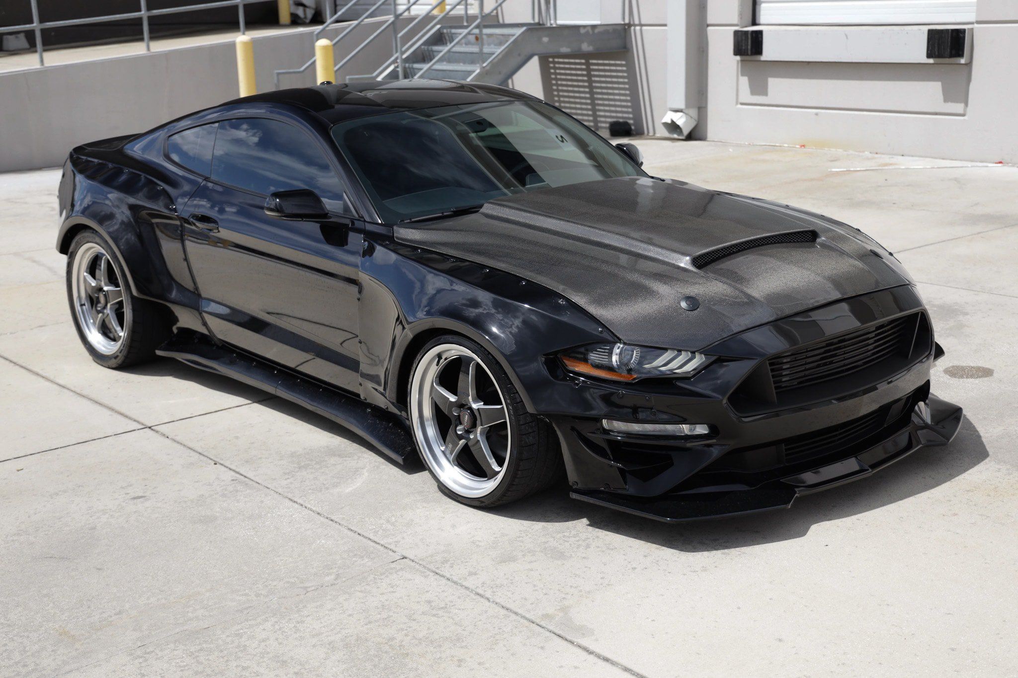 Used 2020 Ford Mustang GT Premium w/ GT Performance Package RWD image 17