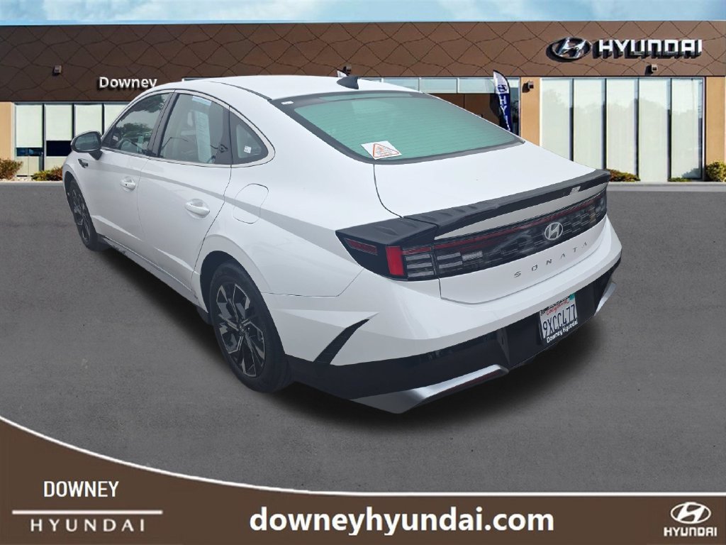 Used 2025 Hyundai Sonata SEL FWD image 3