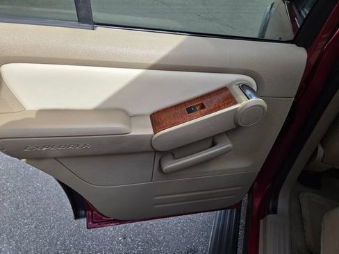 Used 2010 Ford Explorer Eddie Bauer RWD image 38