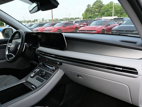 Used 2025 Hyundai Palisade SEL FWD image 43