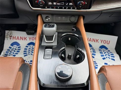 Used 2024 Nissan Rogue Platinum w/ Platinum Premium Package image 17