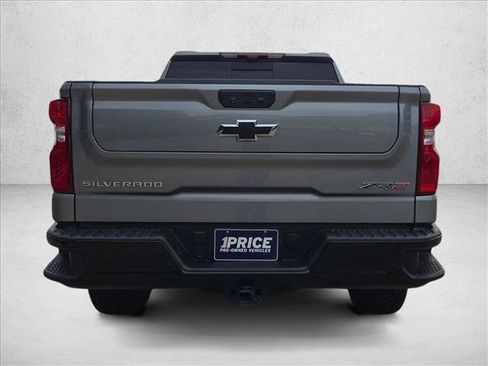 Used 2023 Chevrolet Silverado 1500 ZR2 w/ Technology Package image 7