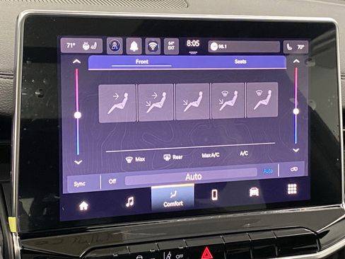 New 2026 Jeep Compass Latitude w/ Sun and Sound Group AWD/4WD image 19