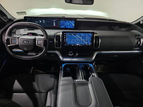 New 2025 Ford Expedition Platinum w/ Stealth Performance Package image 34