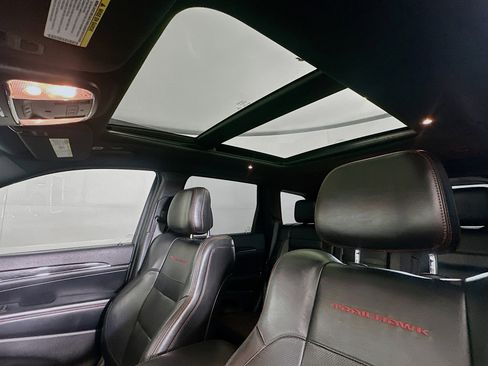 Used 2020 Jeep Grand Cherokee Trailhawk w/ Trailhawk Luxury Group image 26