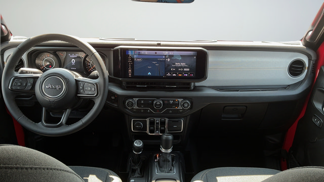 Used 2025 Jeep Gladiator Sport AWD/4WD image 9