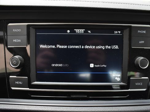Used 2024 Volkswagen Jetta SE FWD image 27
