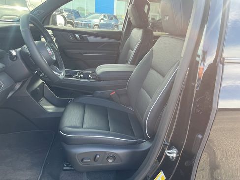 New 2026 Buick Enclave Sport Touring w/ Power Package image 9