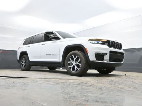 Used 2024 Jeep Grand Cherokee L Limited w/ Luxury Tech Group II image 50