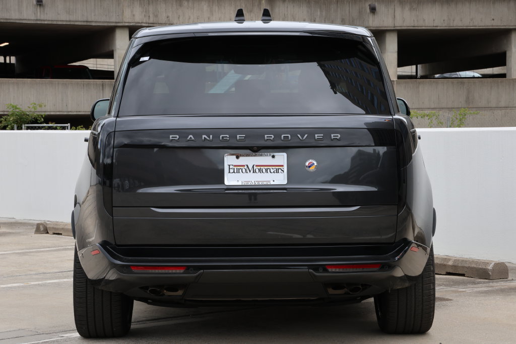 Used 2024 Land Rover Range Rover SE AWD/4WD image 5
