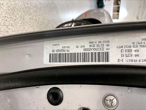 Used 2018 Dodge Challenger SXT Plus image 31