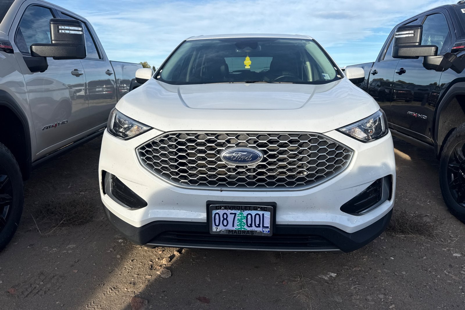 Used 2023 Ford Edge SEL AWD/4WD image 2