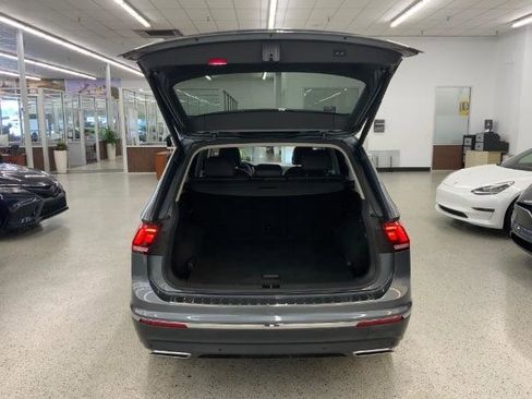 Used 2019 Volkswagen Tiguan SEL Premium AWD/4WD image 34