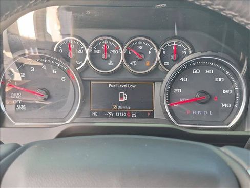 Used 2021 Chevrolet Silverado 1500 LT Trail Boss w/ Convenience Package II AWD/4WD image 11