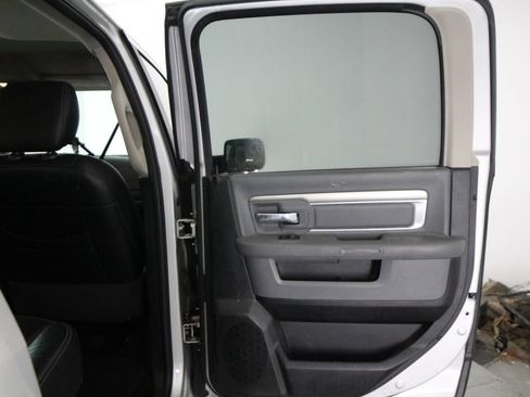 Used 2015 RAM 1500 Big Horn AWD/4WD image 37