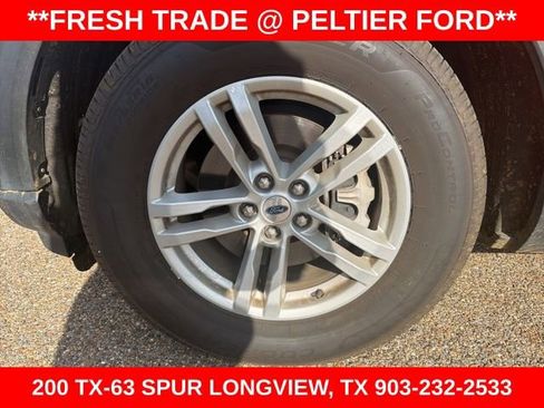 Used 2022 Ford Explorer XLT image 4