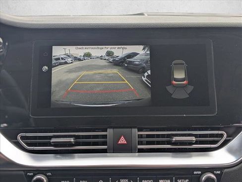 Used 2020 Kia Niro EX Premium image 14