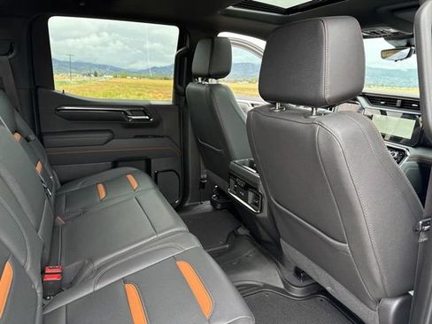 Used 2023 GMC Sierra 1500 AT4 w/ Technology Package AWD/4WD image 37