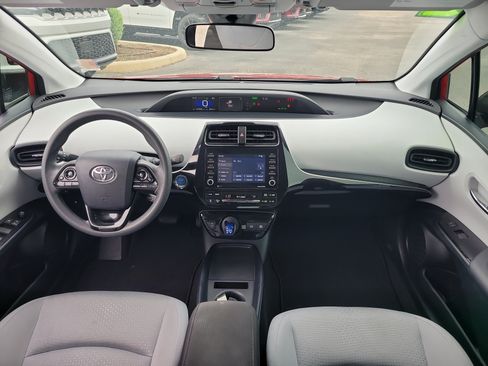 Used 2022 Toyota Prius LE FWD image 13