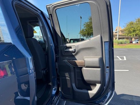 Used 2019 Chevrolet Silverado 1500 RST w/ All-Star Edition AWD/4WD image 20
