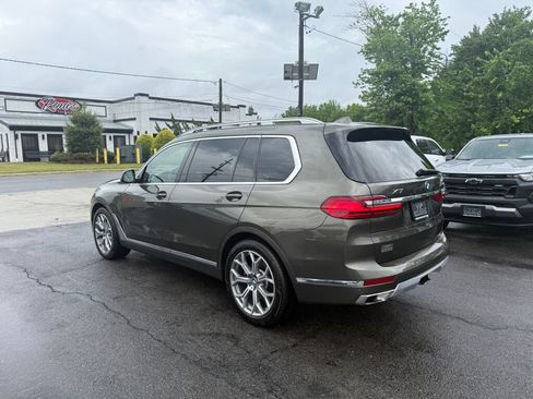 Used 2022 BMW X7 xDrive40i w/ Premium Package AWD/4WD image 5