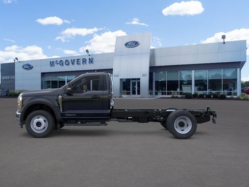 New 2026 Ford F550 4x4 Regular Cab Super Duty image 4
