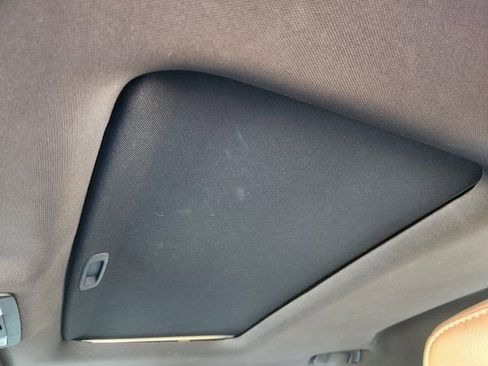 Used 2017 Toyota Tacoma Limited image 27