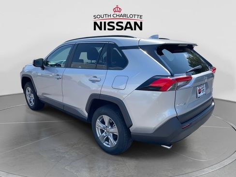 Used 2025 Toyota RAV4 XLE AWD/4WD image 4