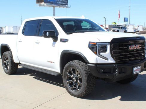Used 2024 GMC Sierra 1500 AT4X AWD/4WD image 5