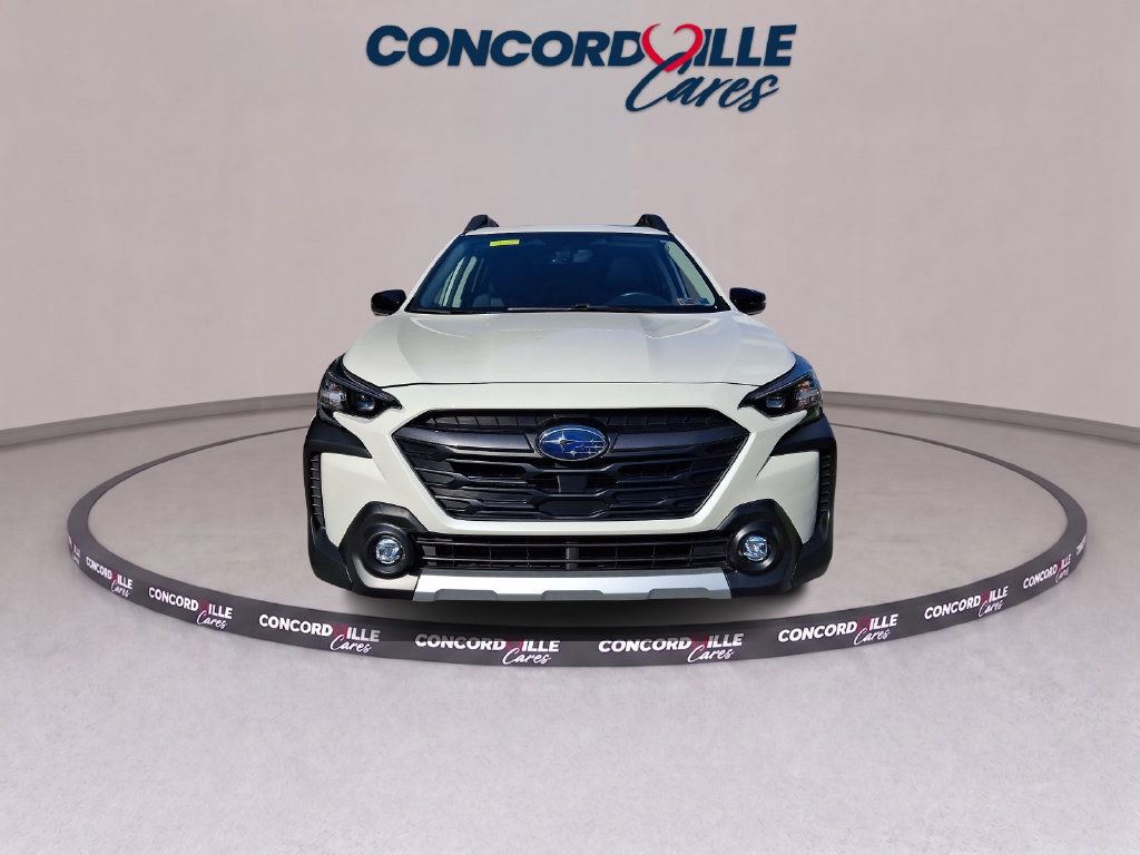 Certified 2025 Subaru Outback Limited AWD/4WD image 3