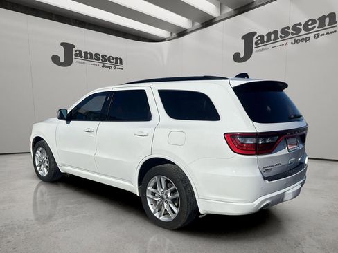 Used 2024 Dodge Durango GT image 2