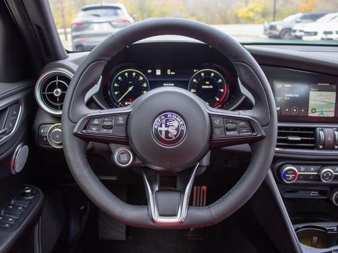 New 2025 Alfa Romeo Giulia AWD image 14