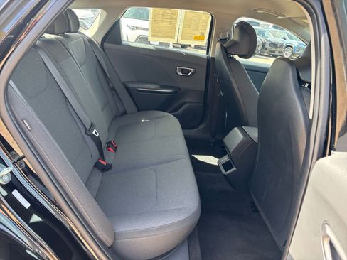 Used 2025 Kia K4 LXS image 24